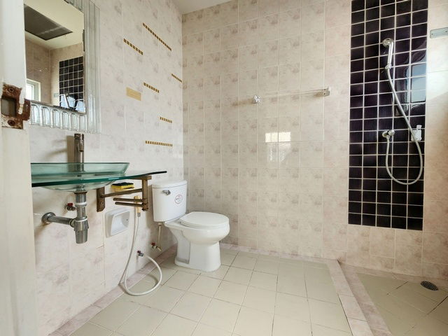 picture FOR SALE TOWNHOUSE PROPERTY 3790000 BAHT. - 7/8
