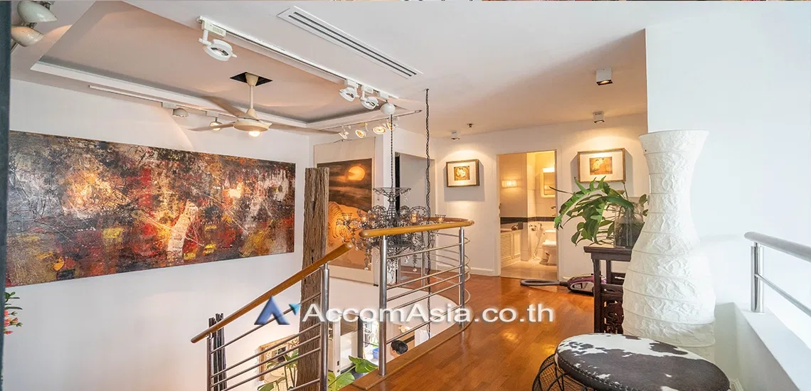 picture 🔼🔽 AccomA 📩 Artistic duplex-style unit with greenery views in Ploenchit (AA30897) - 8/20