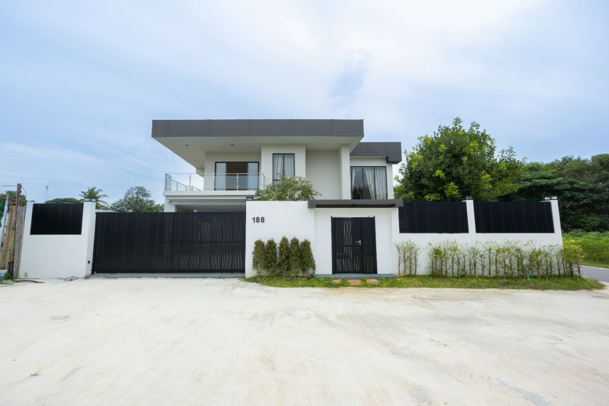 picture For sale Luxury Pool villa Pattaya at Maprachan Lake, Fully furnished, Peaceful location - 2/29