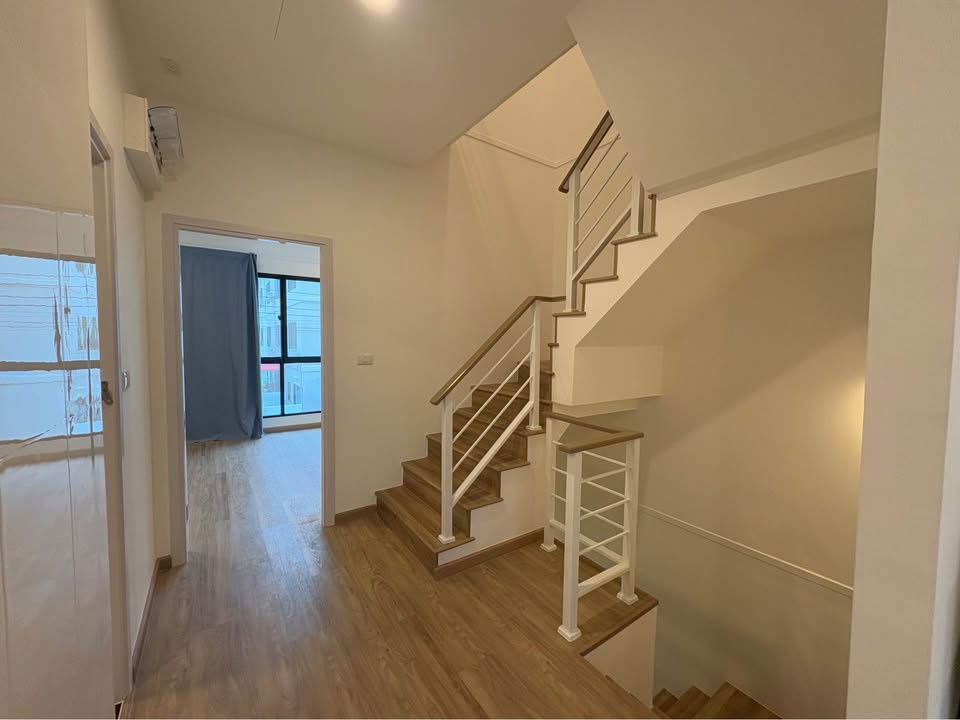 รูป HR3047ให้เช่าบ้านใหม่ หมู่บ้าน พาทิโอ ศรีนครินทร์ - พระราม 9 ถนนกรุงเทพกรีฑา วิวติดสนามกอล์ฟ - รูปที่ 10/10