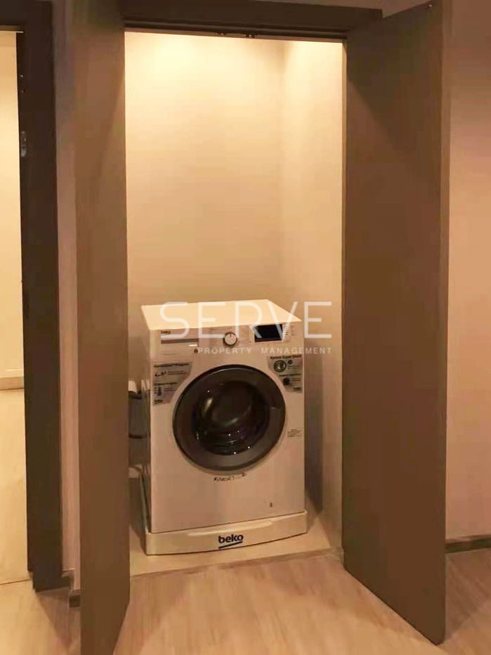 picture 2 beds Large Room Nice Room  Fully Furnished Good Location Close To MRT Rama 9 350 m., CentralPlaza Grand Rama 9 @ Life Asoke - Rama 9  - 6/10