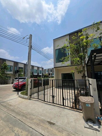 picture Town Home For Rent Altitude Kraf Bangna Samut Prakan - 2/8