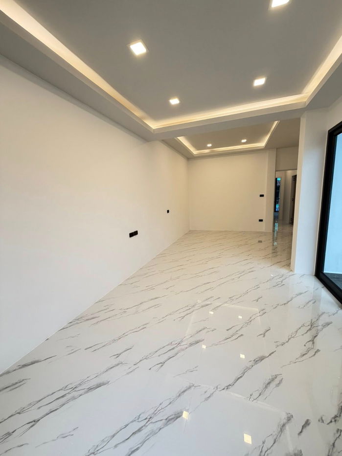 picture 3-Storey Townhome for Sale in Pattaya – Fully Renovated & Move-in Ready! - 12/40