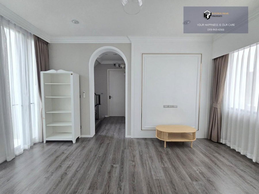 picture THE SONNE Srinakarin-Bangna | Ready to move in! 3-story twin house, high privacy, fully furnished 拎包入住!三层半独立式住宅,私密性好,精装修,家具齐全。#2025112813203 - 7/17