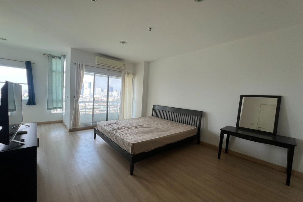 picture 🔥 For Sale ! high floor 10+, Good location, Convenient travel!! Code C20251100043...The Four Wings Residence, 3 bed, 3 bath, furnished, Special Deal! - 5/7