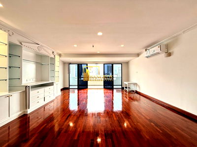 Apartment building for rent MRT Phetchaburi : Renovated 4 Bedroom Apartment For Rent in Sukhumvit 13 - BR20930AP