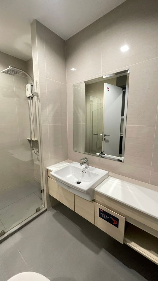 picture For Rent • The Rich Sathorn–Taksin • Fully Furnished • 210m to BTS Wongwian Yai - 6/16