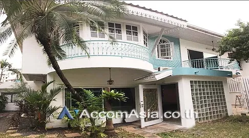 🔼🔽 AccomA 📩  3 BR House in Klong Tan (9007501)