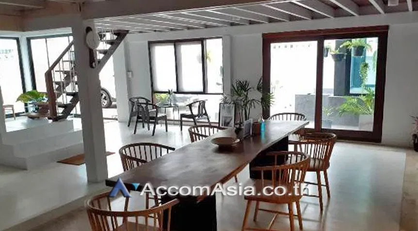 picture 🔼🔽 AccomA 📩 4 BR House in Khlong Tan Nuea (AA27321) - 2/11