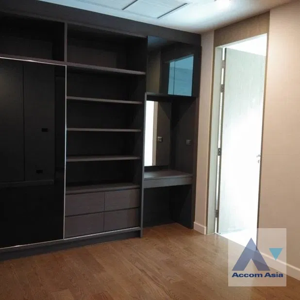 picture 🔼🔽 AccomA 📩 4 BR House @Quarter 39 (AA22105) - 11/13