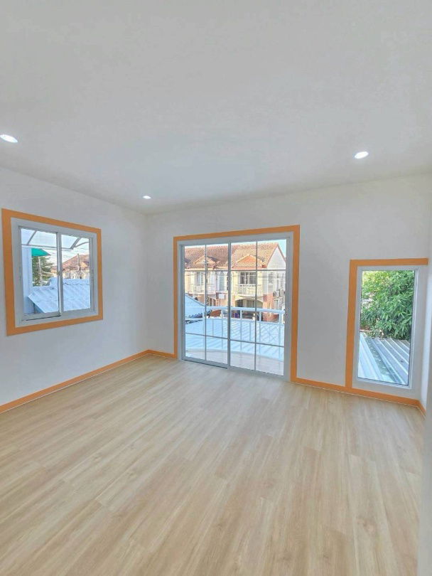 รูป ฟรีโอน! ทาวน์เฮ้าส์ 2 ชั้น สิรารมย์ | บ้านกล้วย-ไทรน้อย | ตกแต่งใหม่ มีพื้นที่ด้านข้าง | 1.99 ลบ. - รูปที่ 19/20