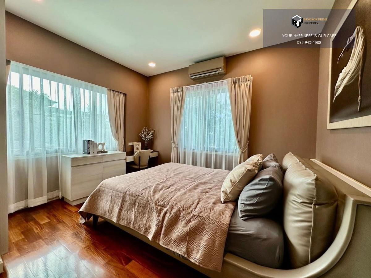 picture Perfect Masterpiece Sukhumvit 77 | Large luxury swimming pool, new furniture and appliances. 房子里有一个大型豪华游泳池，所有家具和电器都是全新的。 #2025112813210 - 16/18