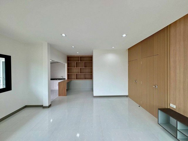 picture Detached House For Sale Sinsomboon Village Pathum Thani - 6/8