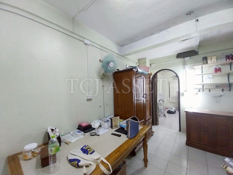 picture Townhouse for sale : Rom Pho 2 Village , Thepharak, Mueang, Samut Prakan. - 4/8