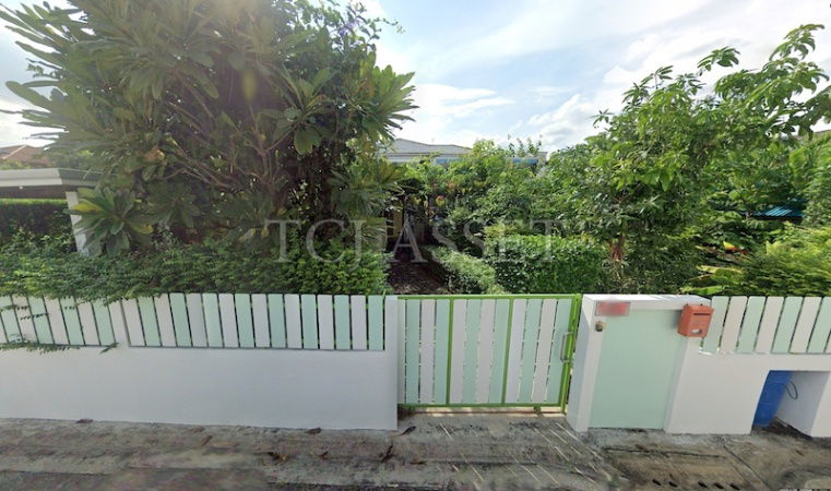 picture House for sale : Single-story detached house on Soi On Nut 53, Sukhumvit 77 Road, Prawet, Bangkok. - 2/9