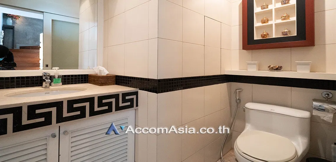 picture 🔼🔽 AccomA 📩 Artistic duplex-style unit with greenery views in Ploenchit (AA30897) - 19/20