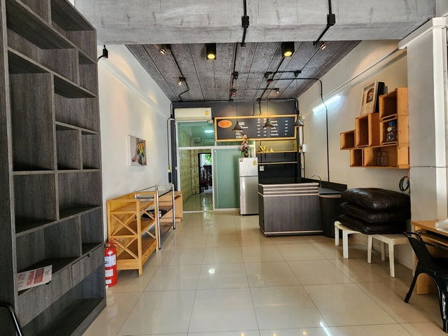 picture FOR SALE COMMERCIAL BUILDING PROPERTY 3590000 BAHT. - 2/8