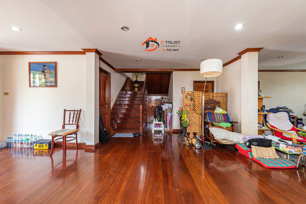 รูป ขาย บ้านเดี่ยว 126 ตร.ว. อุดมสุข 43 ใกล้ MRT ศรีอุดม ใกล้ตลาด ราคาไม่เเพง - รูปที่ 10/14