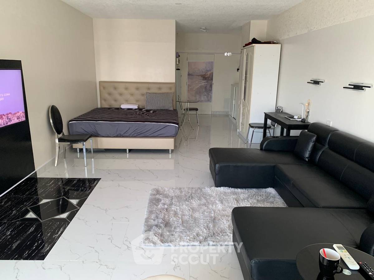 picture 1-BR Condo at Markland Condominium Central Pattaya close to Pattaya North (ID 2297141) - 4/9