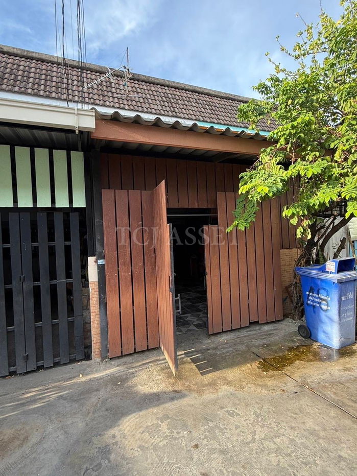 picture Townhouse for sale : Sukhumvit 115 , Near BTS Pu Chao, Samrong Nuea, Samut Prakan. - 2/8