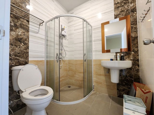 picture FOR SALE TOWNHOUSE PROPERTY 3490000 BAHT. - 7/8