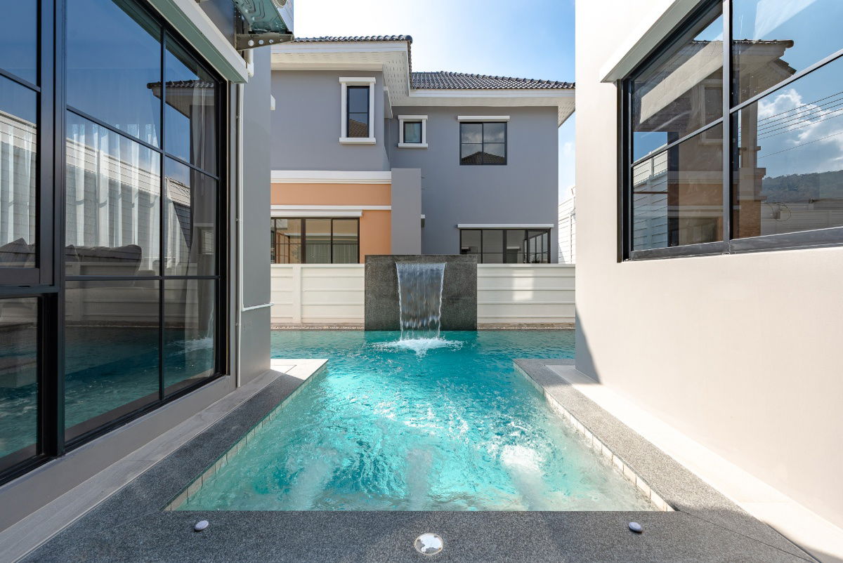 picture 🌴FOR RENT🌴 Luxury 4-Bed English Style House with Pool at Crown Estate (Dulwich Rd), Next to British International School Phuket – Ready to Move In - 4/73