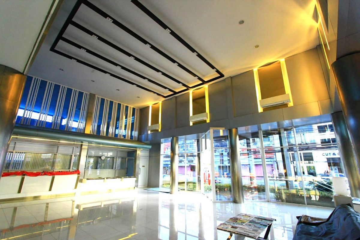 picture Two-story office building for rent with a rooftop  2 bedrooms,4 toilets and 1 kitchen.  - 4/12