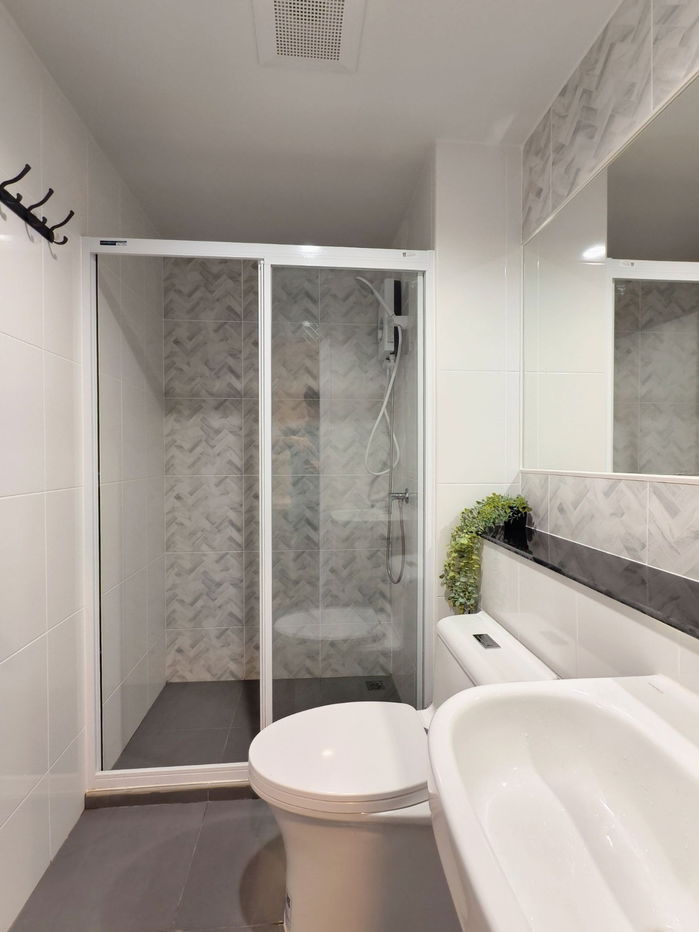 picture 🎈#OL2306_249 🎈𝗙𝗼𝗿 𝗥𝗲𝗻𝘁 1️⃣2️⃣k.🔥🔥 #Near BTS Bangna ✨#Vacant room, make an appointment to view urgently. Regent Home Bangna Condo - 11/12