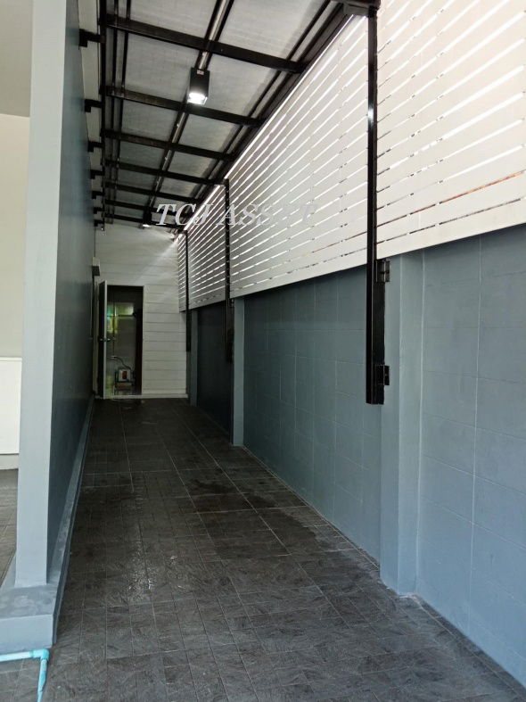 รูป ขายทาวน์เฮ้าส์ 2 ชั้น (หลังริม) ม.นิรันดร์วิลล์ 12 ถ.วัดศรีวารีน้อย - รูปที่ 10/10