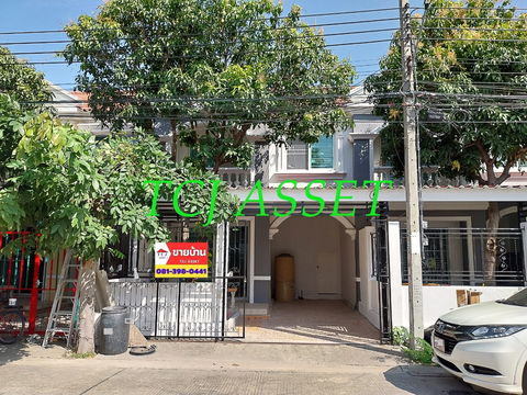 Townhouse for sale : Niran Ville 8 Village , Soi Chalermprakiat 28.