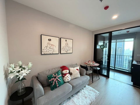 RS3714 For Rent: Nue District R9 – Luxury Studio Condo near MRT Rama 9