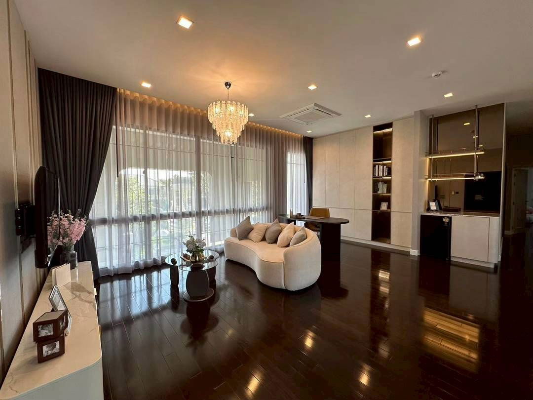 รูป R2799 ให้เช่าบ้านเดี่ยว แกรนด์บางกอก บูเลอวาร์ด - กรุงเทพกรีฑา​ (ว่างค่ะ) - รูปที่ 10/20