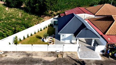 บ้านเดี่ยว ชลบุรี : บ้านเดี่ยว 3 ห้องนอน ขนาด 83 ตร.วา เรโนเวทใหม่ทั้งหลัง พร้อมสระว่ายน้ำ พร้อมอยู่ เมืองพัทยา