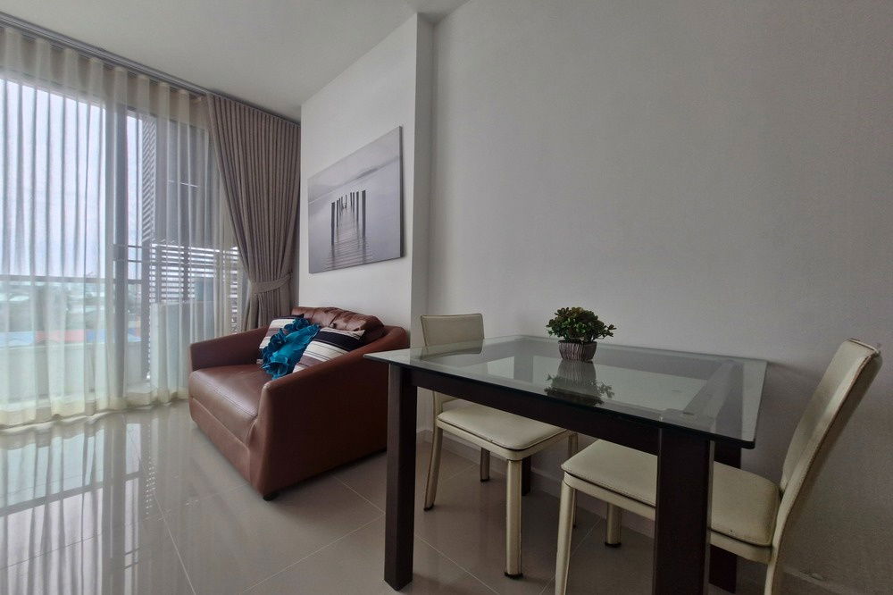 picture 🔥 Sale with tenant !! city view, East Facing, Newly renovated!!🔥 Code C20240301883....Ideo Mix Phaholyothin, 1 bed, 1 bath, furnished, Special Deal! - 3/6