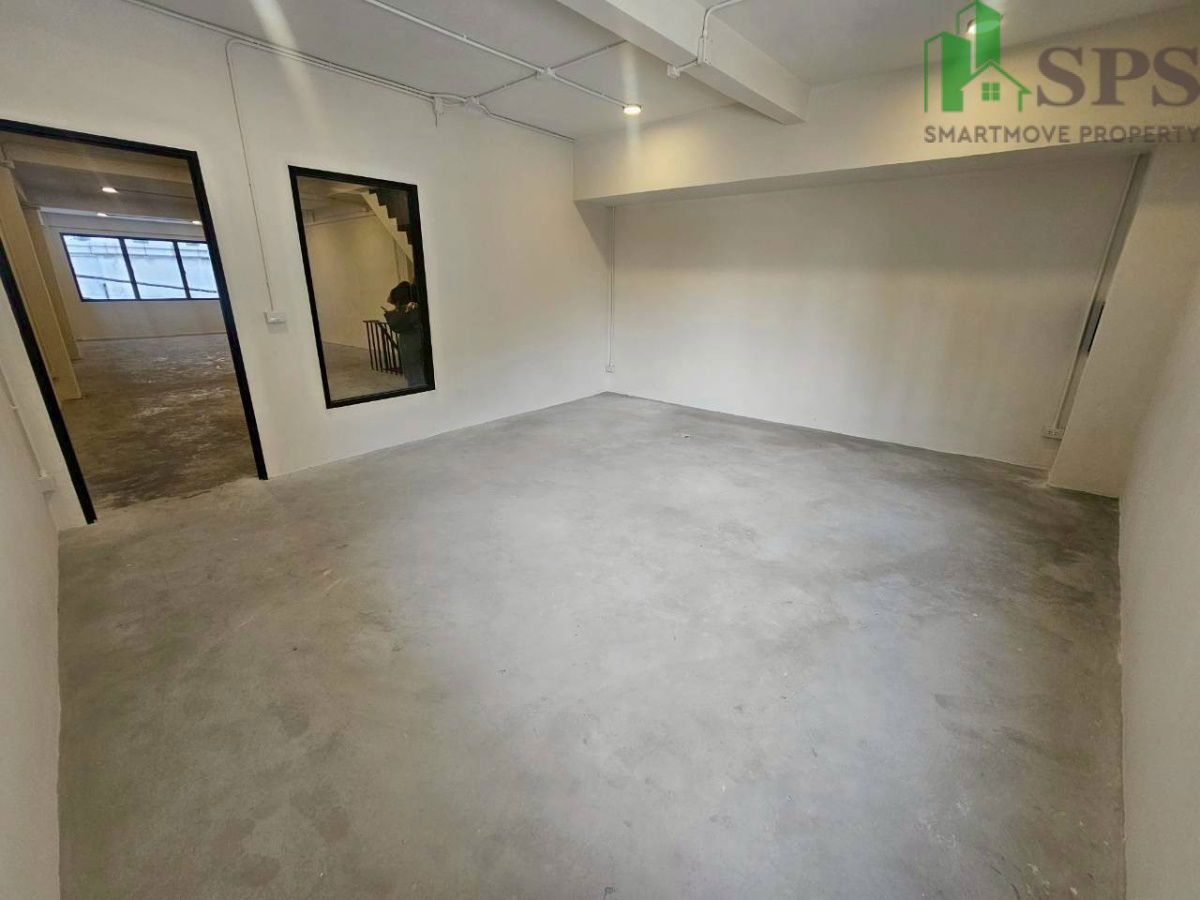 รูป อาคารพาณิชย์ให้เช่า ติด BTS ปุณณวิถี (SPSJN250) - รูปที่ 9/20