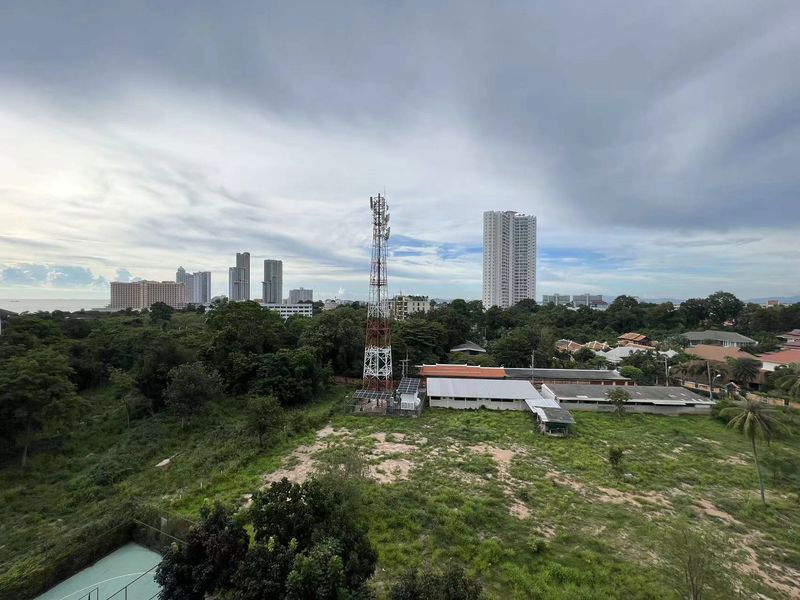 picture Lumpini Wongamat – 1 Bedroom Condo for Sale – Foreign Quota - 12/17