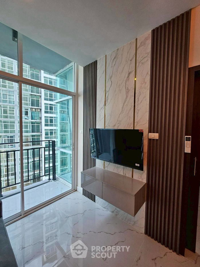 picture 1-BR Condo at The Twin Tower close to Jomtien Beach (ID 2451371) - 7/8