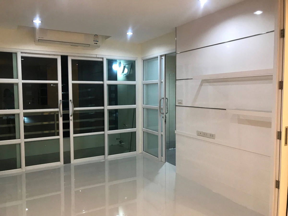 รูป ขาย low rise condo ลาดพร้าวซอย 1 น้ำไม่ท่วม ไม่มีผลกระทบจากแผ่นดินไหว เดินทางสะดวก BTS MRT ใกล้ห้างสรรพสินค้า - รูปที่ 7/7