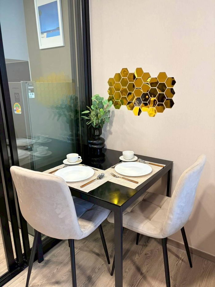 รูป ให้เช่า!! Maroon Ratchada32 ใจกลางรัชดา ชั้น 3 มีเครื่องใช้ไฟฟ้า เฟอร์นิเจอร์ และสิ่งอำนวยความสะดวกครบครัน พร้อมเข้าอยู่ - รูปที่ 4/19