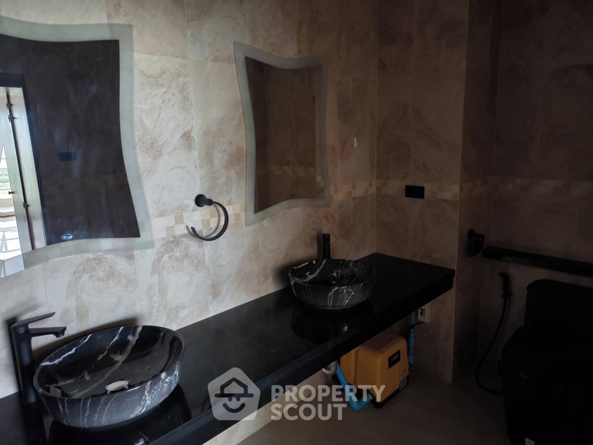 picture 1-BR Condo at View Talay 5 Condominium Jomtien close to Jomtien Beach (ID 2450492) - 10/31