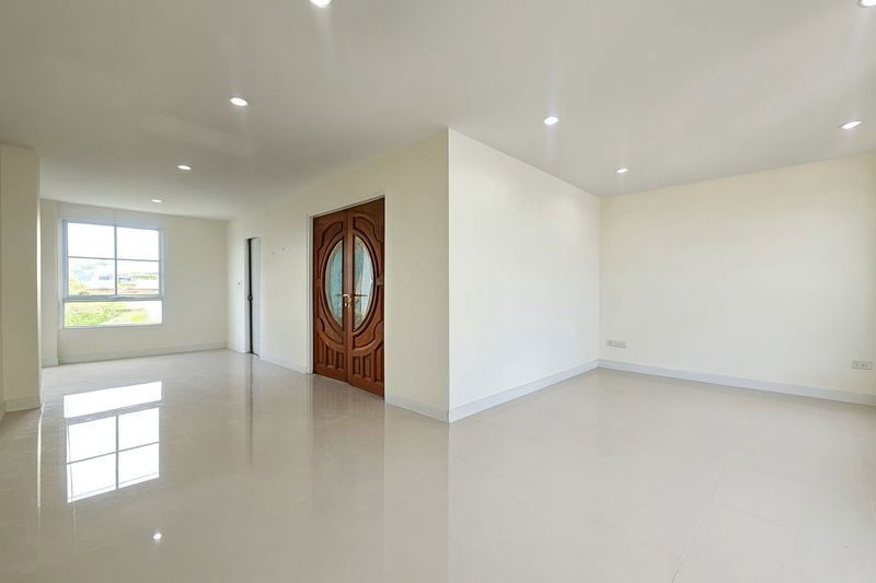 รูป 🔴SK2354🟡 ขายถูกมาก👍 ทาวน์โฮมหรู 3 ชั้น หมู่บ้าน เดอะเบทโต้ เอกชัย–กัลปพฤกษ์ 💛🧡 ✅แอดไลน์ @119dgdea (มี @ ด้วย) แอดมินตอบไว - รูปที่ 4/9