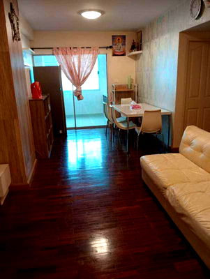 คอนโดให้เช่า : ให้เช่าคอนโด ศุภาลัย ซิตี้ รีสอร์ท รัชดา-ห้วยขวาง อาคาร 5 ชั้น 2 2 ห้องนอน ขนาด 61 ตรม ใกล้ โรงพยาบาลพระราม 9