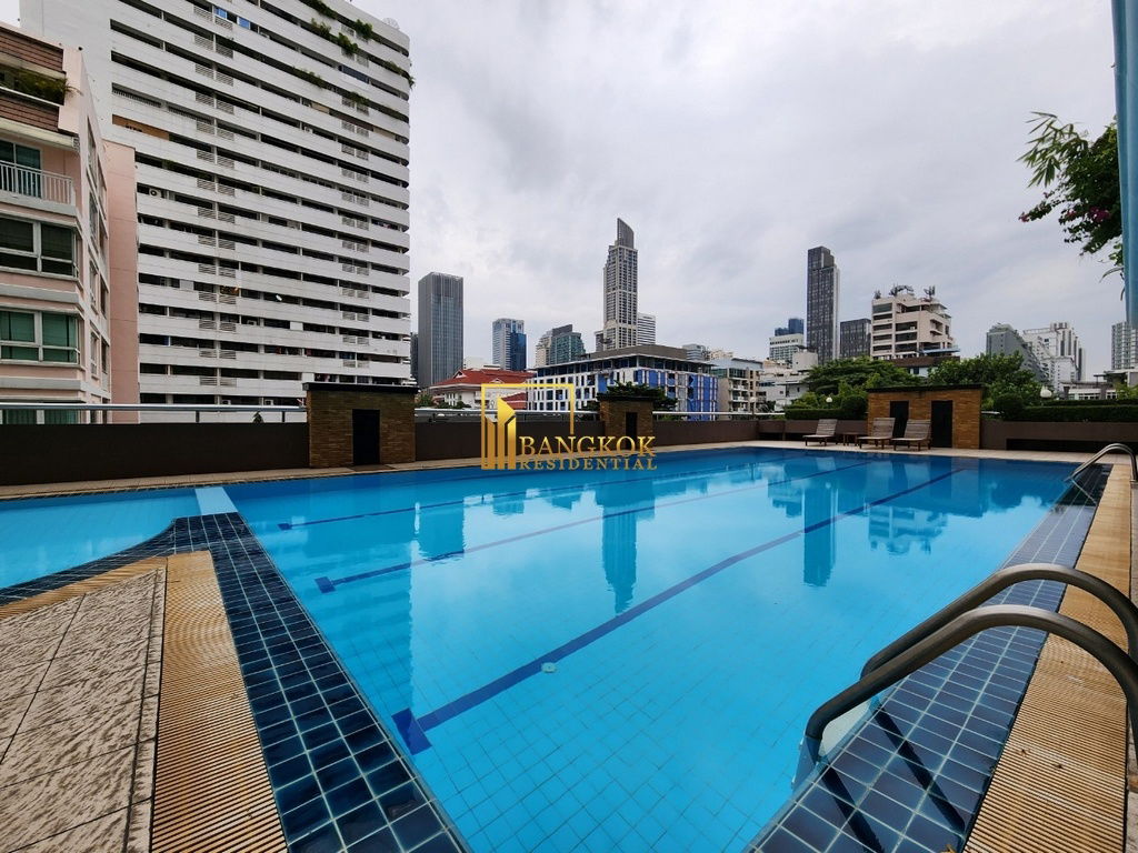รูป Renovated 4 Bedroom Apartment For Rent in Sukhumvit 13 - BR20930AP - รูปที่ 42/53