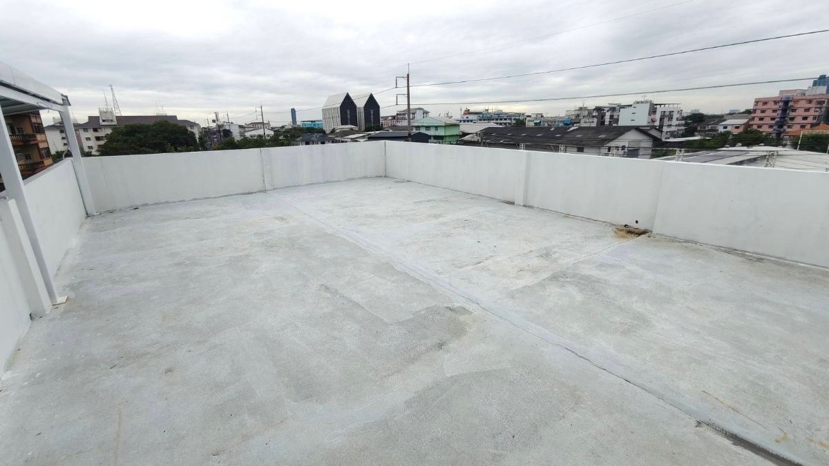 picture (Promotion 55,000) Fully Renovated Commercial Building, 2 Units, 400 sq.m., 10-Meter Frontage, Parking for 5 Cars, Bearing Area, Near BTS - 21/23