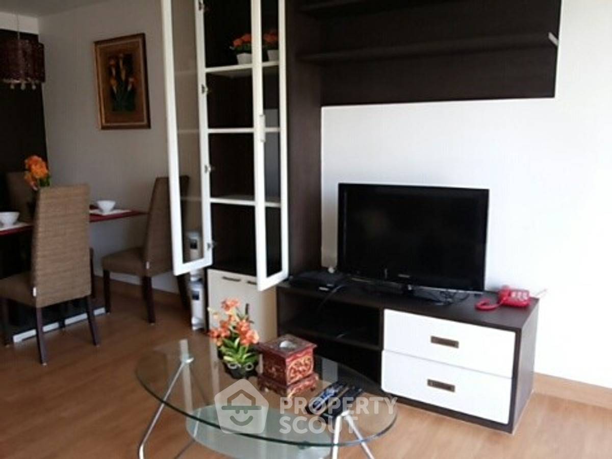 picture 1-BR Condo at The Alcove Sukhumvit 49 near BTS Phrom Phong (ID 2448819) - 2/9