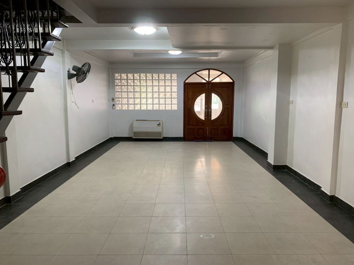 picture Townhouse Sathorn 2bed 2bath 1kitchen - 2/10