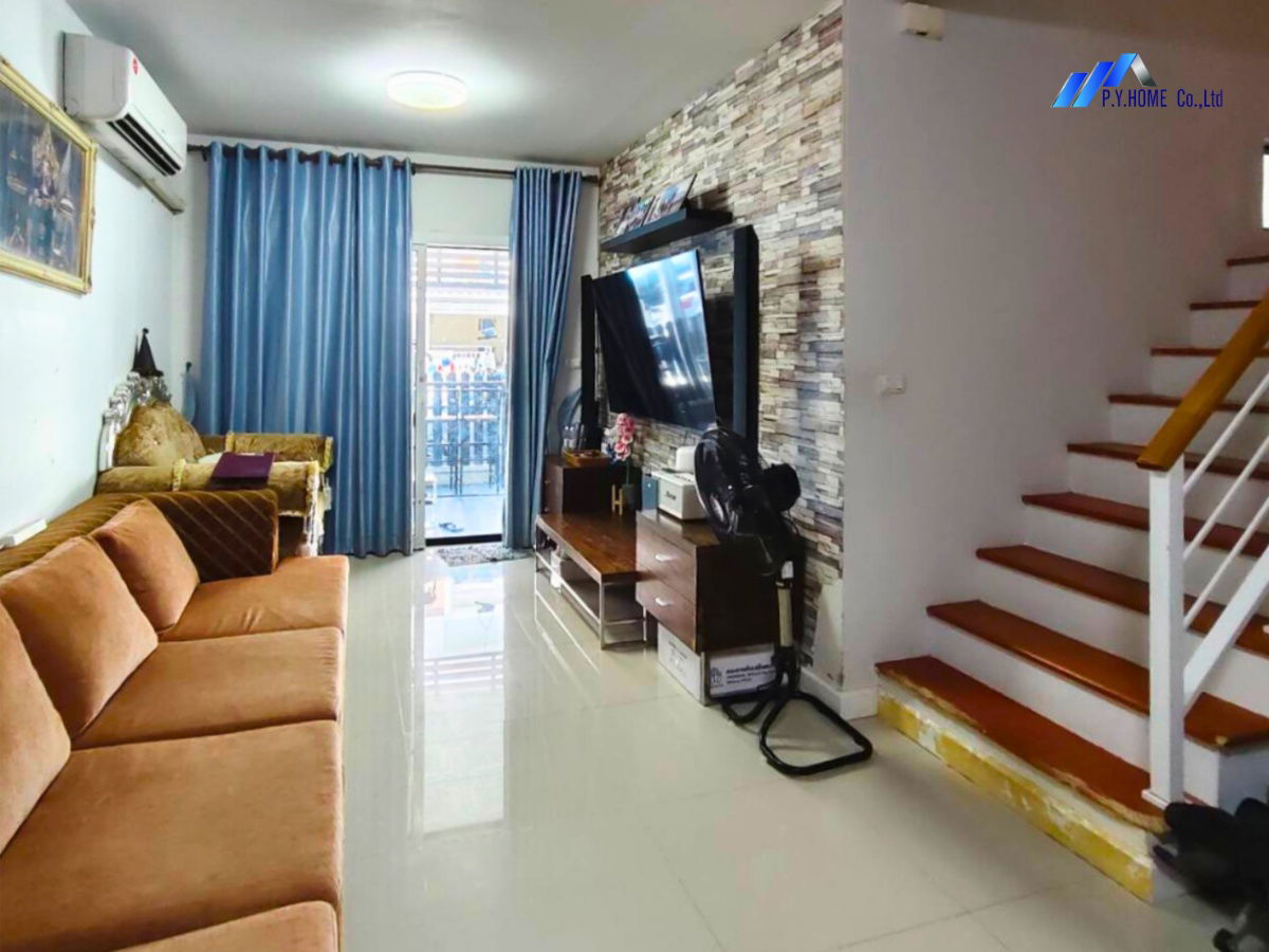 picture Two-story townhouse for sale in J-Town Village, Rangsit-Khlong 1. Location: 7/86 - 2/10