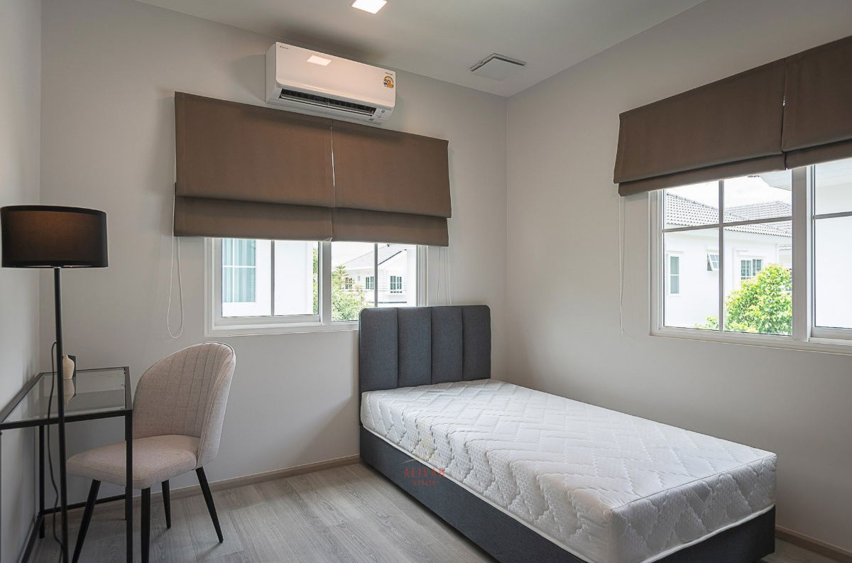 picture RH112225 For rent, 2-storey detached house, 3 bedrooms at Chaiyaphruek Bangna, Km. 15, near Suvarnabhumi Airport. - 9/23