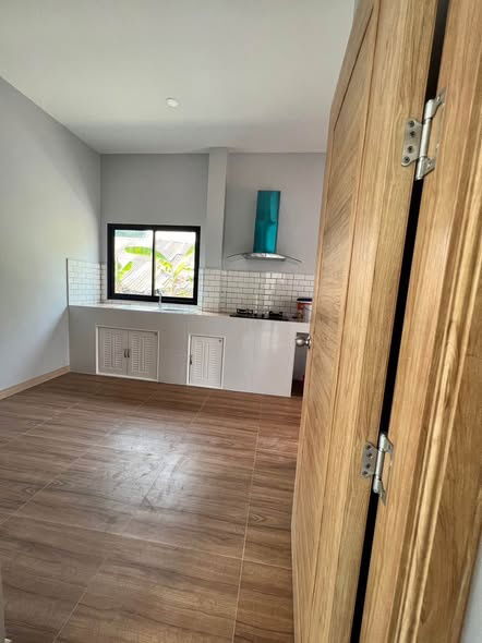 picture Single-storey detached house for sale 3 bedrooms 2 bathrooms and 2 parkings. - 3/8