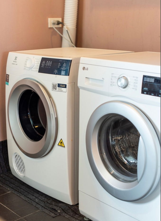 picture House for rent, Plad Sompop, large room, beautiful, ready to move in, near BTS Wongwian Yai. Interested, add Line @841qqlnr - 5/6